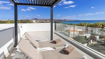 Calm Beach Apartments