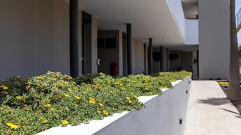 Calm Beach Apartments