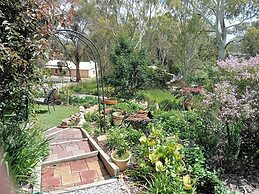 Riesling Trail and Clare Valley Cottages