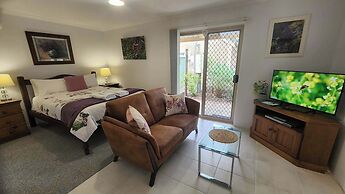 Riesling Trail and Clare Valley Cottages