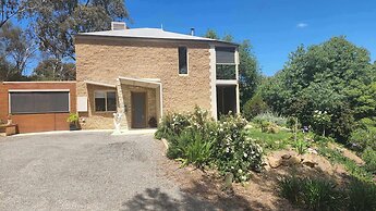 Riesling Trail and Clare Valley Cottages