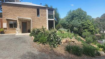 Riesling Trail and Clare Valley Cottages