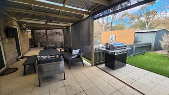 Riesling Trail and Clare Valley Cottages