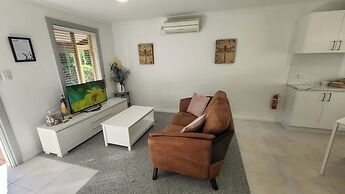 Riesling Trail and Clare Valley Cottages