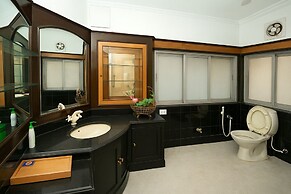 Nivaasa Apartment by Jadecaps