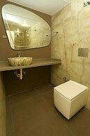 Vivanta Apartment by Jadecaps
