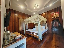 Kenikar Raintree Residence Hotel