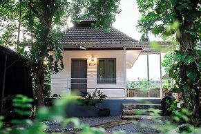 Kenikar Raintree Residence Hotel