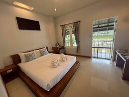 Kenikar Raintree Residence Hotel