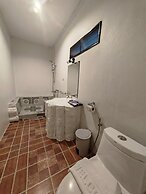 Kenikar Raintree Residence Hotel