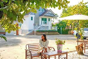 Kenikar Raintree Residence Hotel