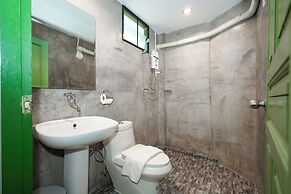 Kenikar Raintree Residence Hotel