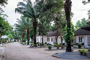 Kenikar Raintree Residence Hotel