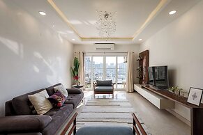 The Ivy Apartment by Red Olive