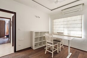The Ivy Apartment by Red Olive