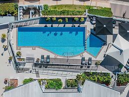 The Top Deck Retreat Ballina