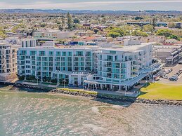 The Top Deck Retreat Ballina