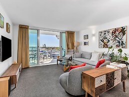 The Top Deck Retreat Ballina