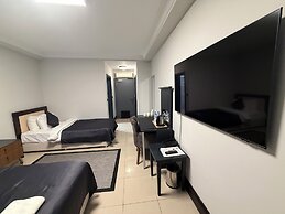 THE ONE HOTEL