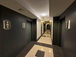 THE ONE HOTEL