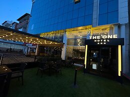 THE ONE HOTEL
