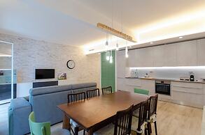 Spacious flat with Balcony