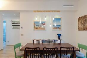 Spacious flat with Balcony