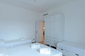 Spacious flat with Balcony