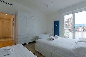 Spacious flat with Balcony