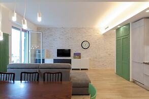 Spacious flat with Balcony
