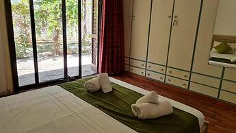 Charming Villa in Moniatis, Cyprus - Private Pool & Garden