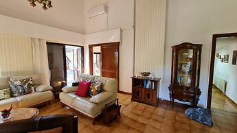 Charming Villa in Moniatis, Cyprus - Private Pool & Garden