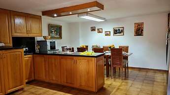 Charming Villa in Moniatis, Cyprus - Private Pool & Garden
