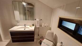 Charming Villa in Moniatis, Cyprus - Private Pool & Garden