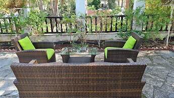 Charming Villa in Moniatis, Cyprus - Private Pool & Garden