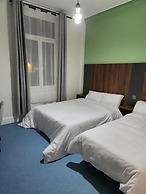 HOTEL CHATEAUBRIAND