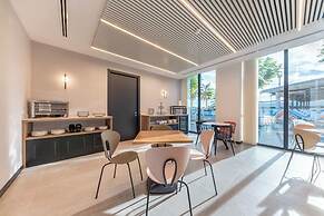 UNIVERSA HOTEL