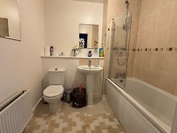 Pet Friendly - 4 Guests - Free Parking