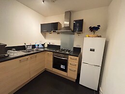 Pet Friendly - 4 Guests - Free Parking