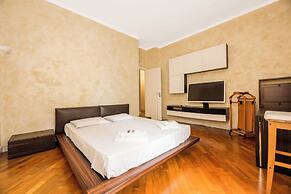 Spacious flat with Balcony