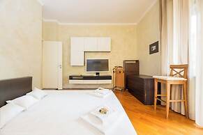 Spacious flat with Balcony