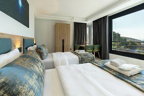 Taga Hotel