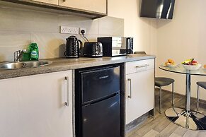 4BR Contractor Accommodation w 4 Bathroom