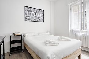 Elegant Studios near Station