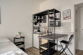 Elegant Studios near Station