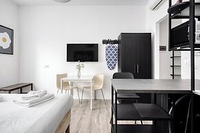 Elegant Studios near Station