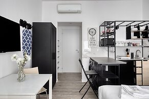 Elegant Studios near Station
