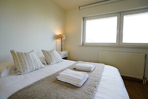 Spacious Apartment With Sea Views