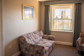 Poets 24 Apartments