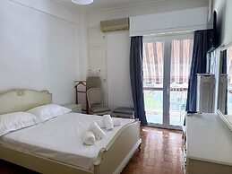 Neos Kosmos Family Apartment
